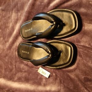 Torrid Platform Padded Flip Flop Size 9